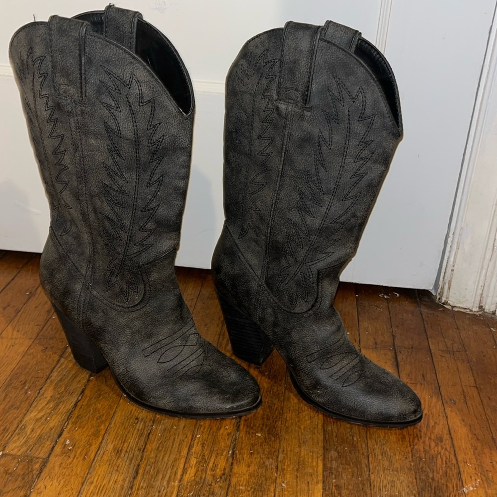 Miranda Lambert Cowboy boots. Never worn.